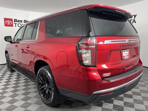 2021 Chevrolet Suburban LT