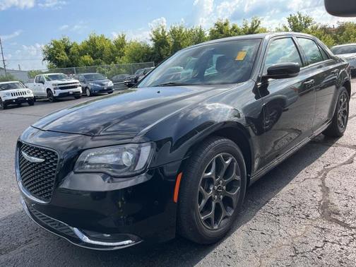 2018 Chrysler 300 S