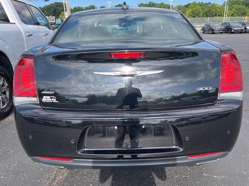 2018 Chrysler 300 S