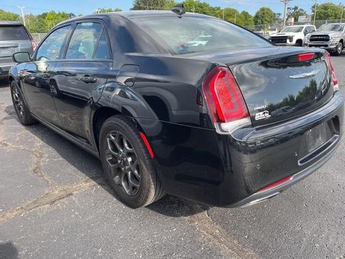 2018 Chrysler 300 S