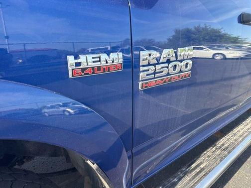 Blue Streak Pearlcoat 2016 RAM 2500 Outdoorsman