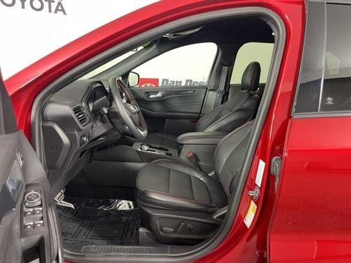 2023 Ford Escape ST-Line Elite