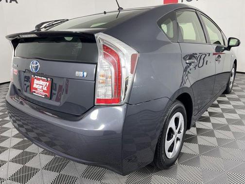 Winter Gray Metallic 2015 Toyota Prius Two
