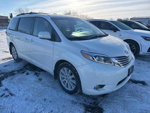 2017 Toyota Sienna Limited Premium