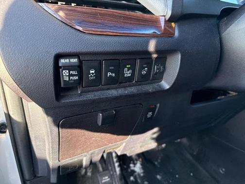 2017 Toyota Sienna Limited Premium