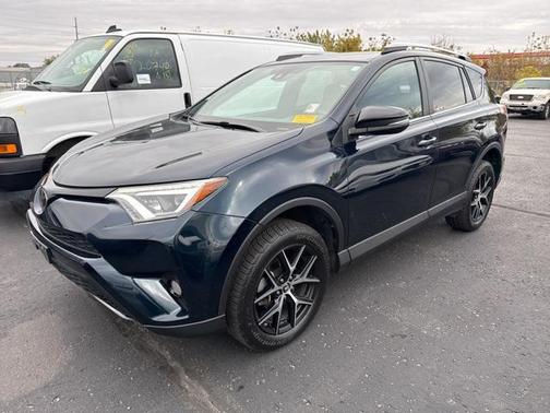 2018 Toyota RAV4 SE