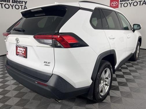 2020 Toyota RAV4 XLE