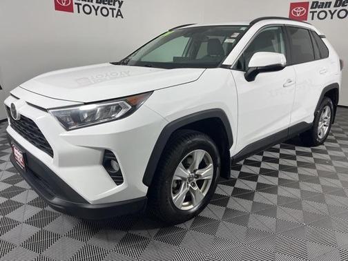 2020 Toyota RAV4 XLE