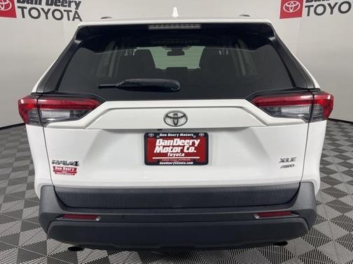 2020 Toyota RAV4 XLE