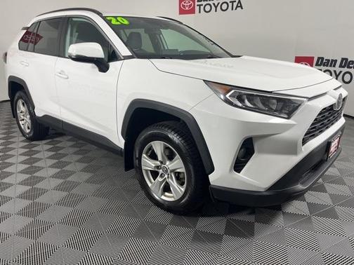 2020 Toyota RAV4 XLE