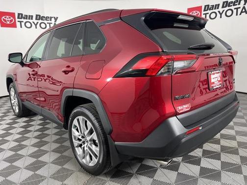 2025 Toyota RAV4 XLE Premium