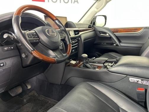 2017 Lexus LX 570 Base