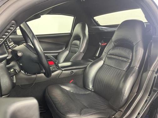 2002 Chevrolet Corvette Base