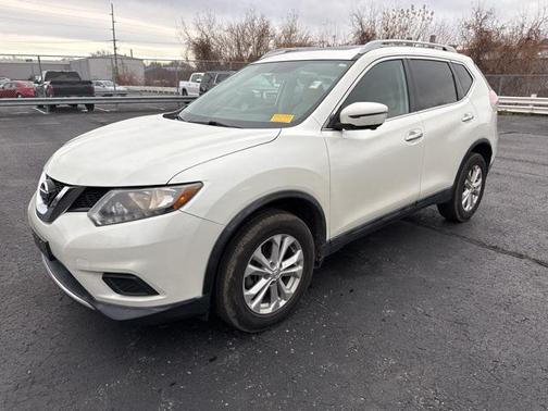 2016 Nissan Rogue SV