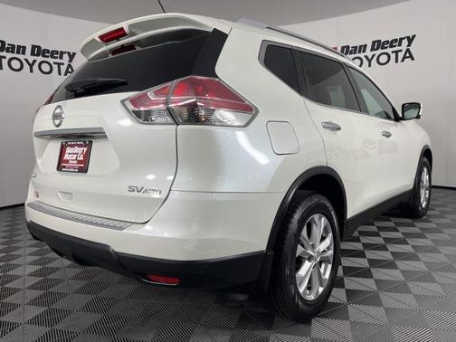 2016 Nissan Rogue SV