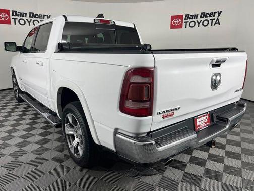 Bright White Clearcoat 2020 RAM 1500 Laramie
