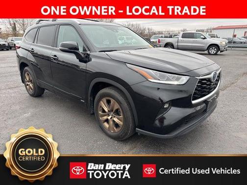 Cement 2023 Toyota Highlander Hybrid XLE