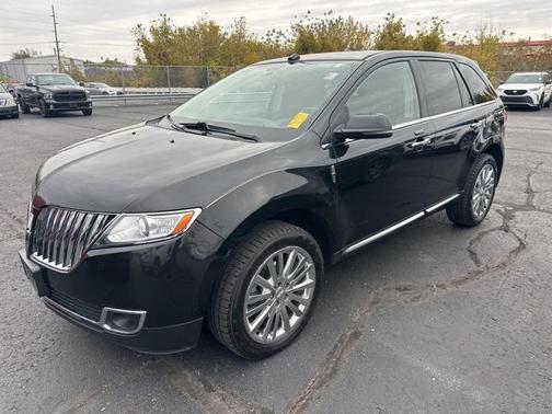 2013 Lincoln MKX Base