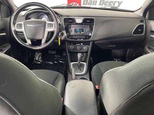 2011 Chrysler 200 Touring