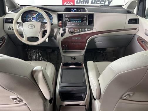 2012 Toyota Sienna XLE