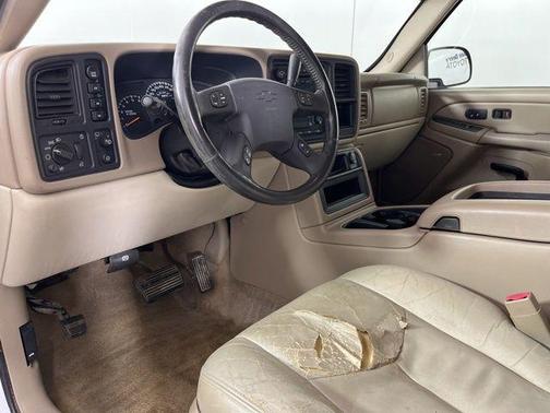 Olympic White 2004 Chevrolet Tahoe Z71