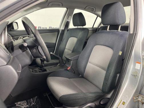 Sunlight Silver Metallic 2006 Mazda Mazda3 i Touring