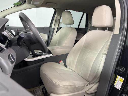 2011 Ford Edge SE