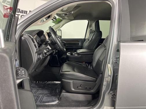 2024 RAM 2500 Laramie Crew Cab 4x4 6'4' Box