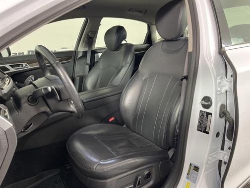 2015 Hyundai Genesis 3.8