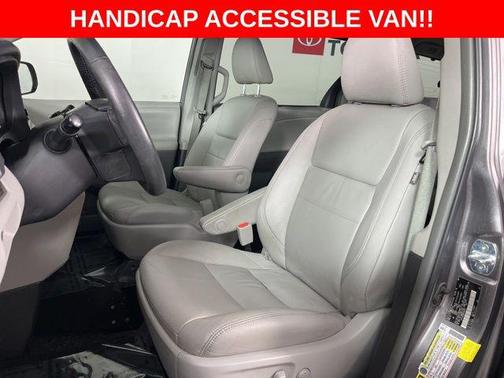 Predawn Gray Mica 2017 Toyota Sienna XLE
