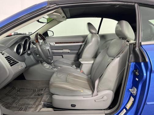 2008 Chrysler Sebring Base