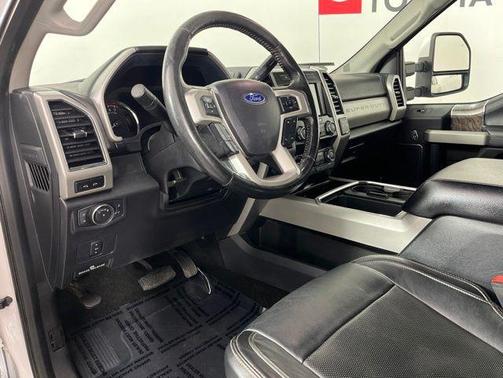 White Platinum Metallic Tri-Coat 2019 Ford F-350 Lariat