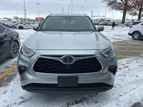 2022 Toyota Highlander Limited