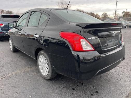 2016 Nissan Versa 1.6 SV