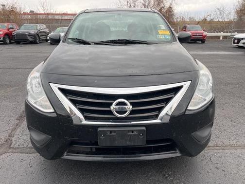 2016 Nissan Versa 1.6 SV