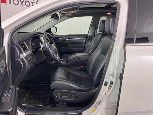 2017 Toyota Highlander Limited Platinum