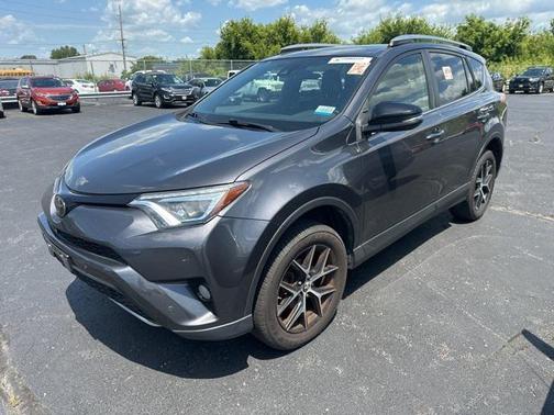 2018 Toyota RAV4 SE