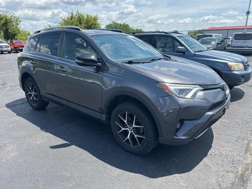 2018 Toyota RAV4 SE