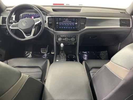 2022 Volkswagen Atlas Cross Sport 3.6L V6 SEL Premium R-Line