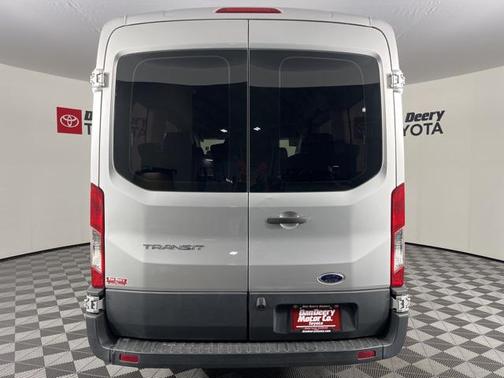 2017 Ford Transit-150 XL