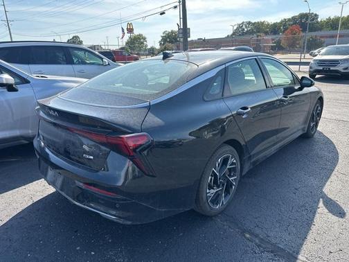 2025 Kia K5 GT-Line