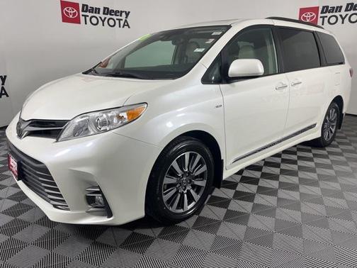2020 Toyota Sienna XLE Premium