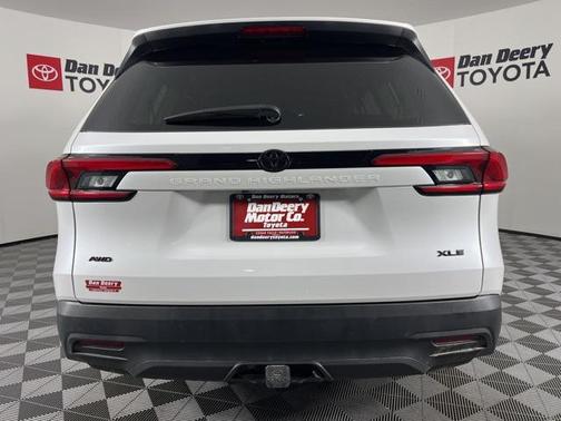 2024 Toyota Grand Highlander XLE