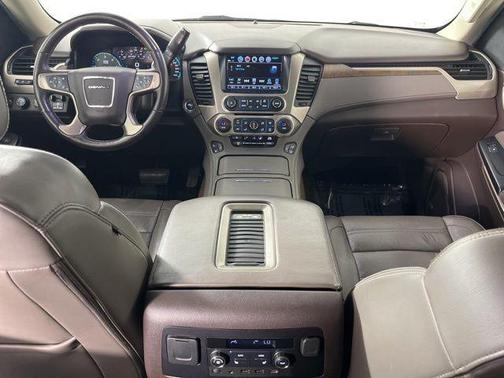White Frost Tricoat 2018 GMC Yukon XL Denali
