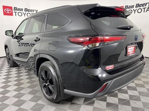 2024 Toyota Highlander Hybrid XLE