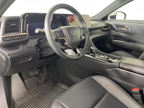 2025 Toyota Crown XLE