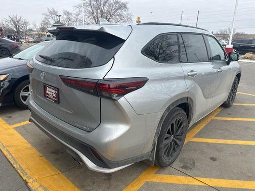 2025 Toyota Highlander XSE