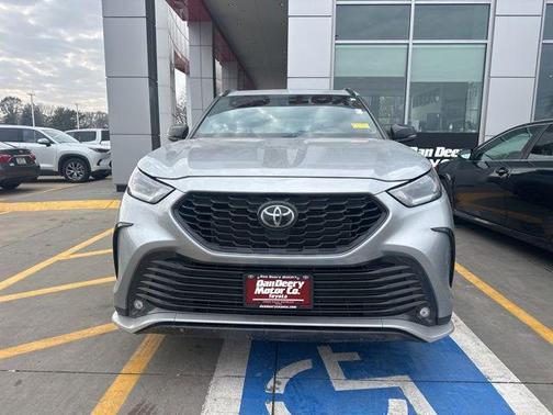 2025 Toyota Highlander XSE