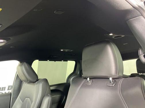 2025 Chrysler Pacifica L