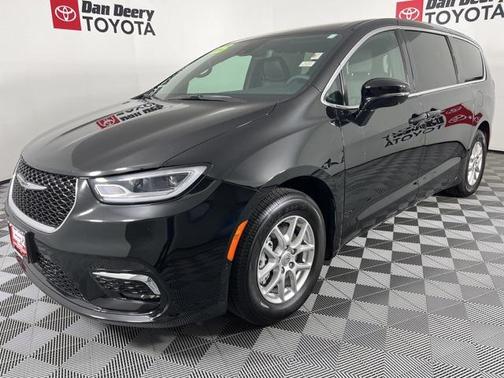 2025 Chrysler Pacifica L